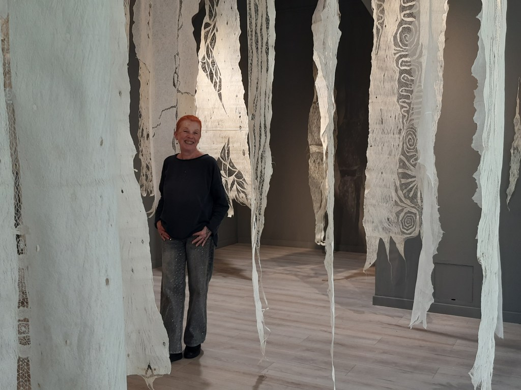 Andrea inside Third Space VII