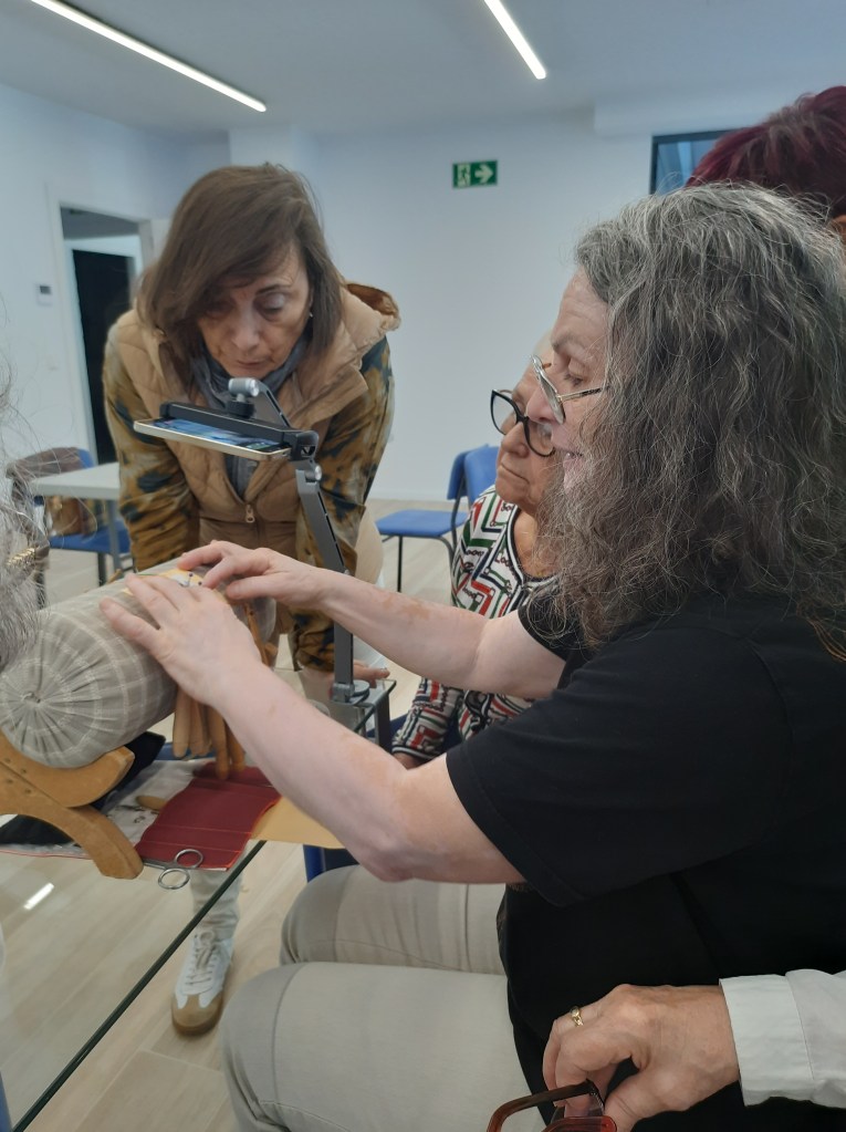 Bistra Pisancheva explaining her techniques to students